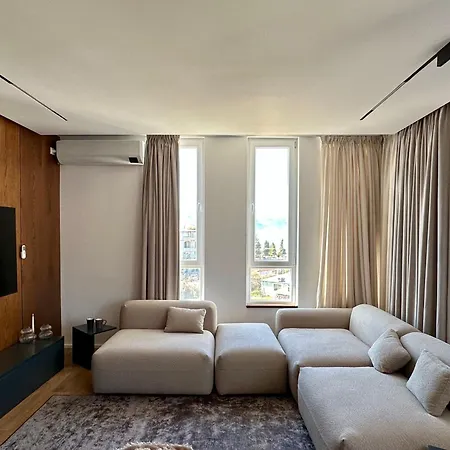 Suv 3* Поградец