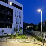 Suv 3* Pogradec